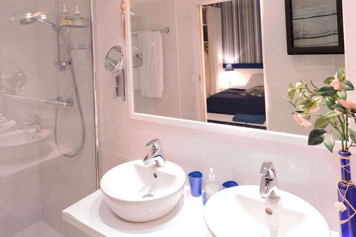 Villa vue mer avec chambres d'hotes et gites independants - photo 18