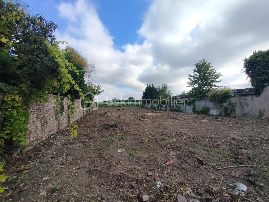 Terrain à HOUPLIN-ANCOISNE