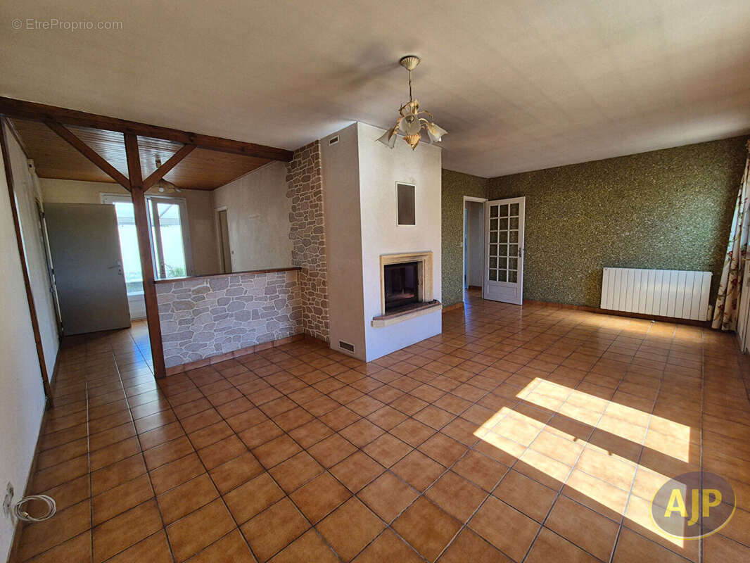 Maison à PALLUAU