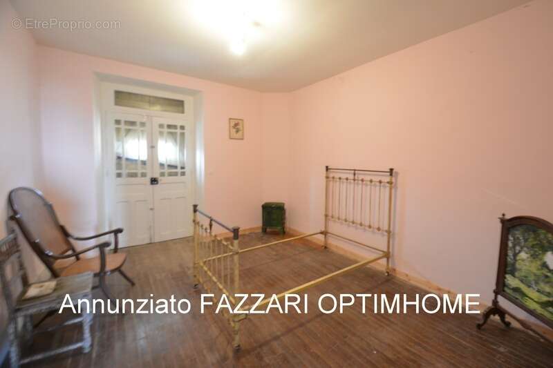 Maison à MONT-DEVANT-SASSEY