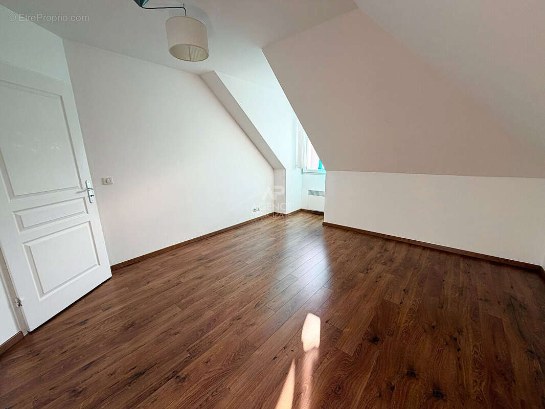 Appartement à VAUREAL