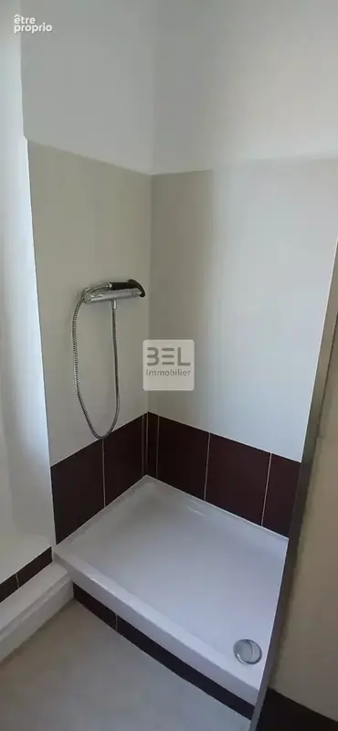 Appartement T3 avec balcon, cave et parking - photo 8
