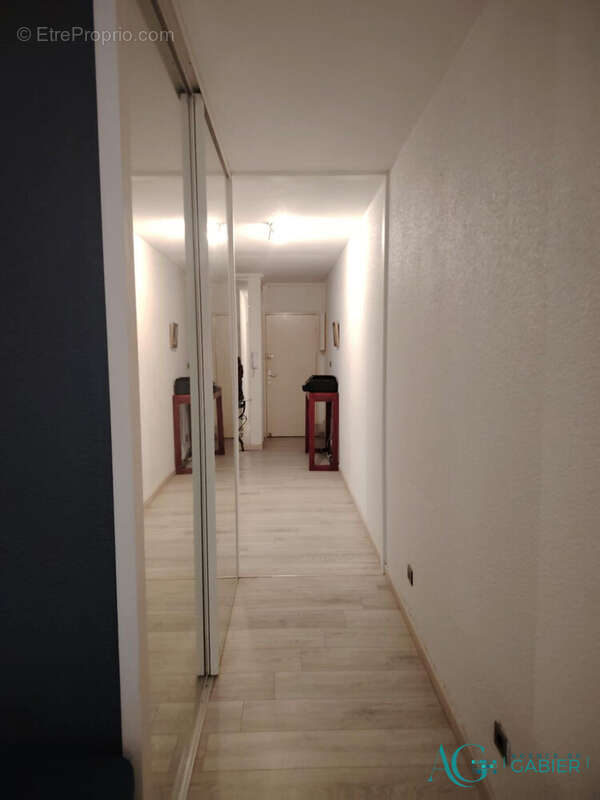 Appartement à HYERES