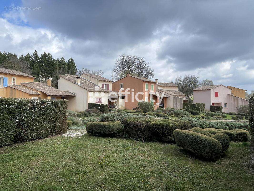 Appartement à SAINT-TRINIT