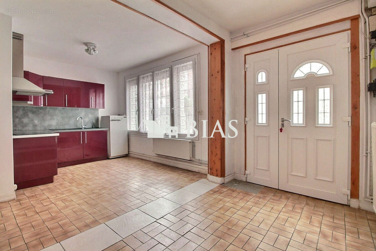 Maison 63 m² à Beaumont-Le-Roger  - photo 2