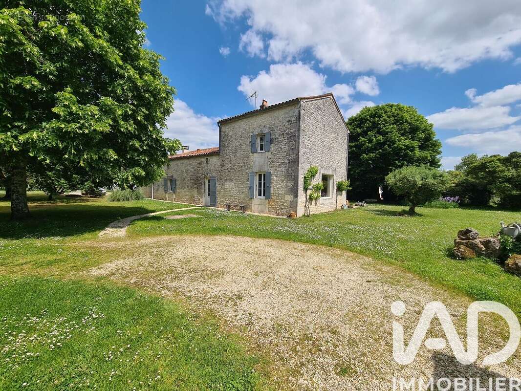 Photo 8 - Maison à SAINT-PORCHAIRE
