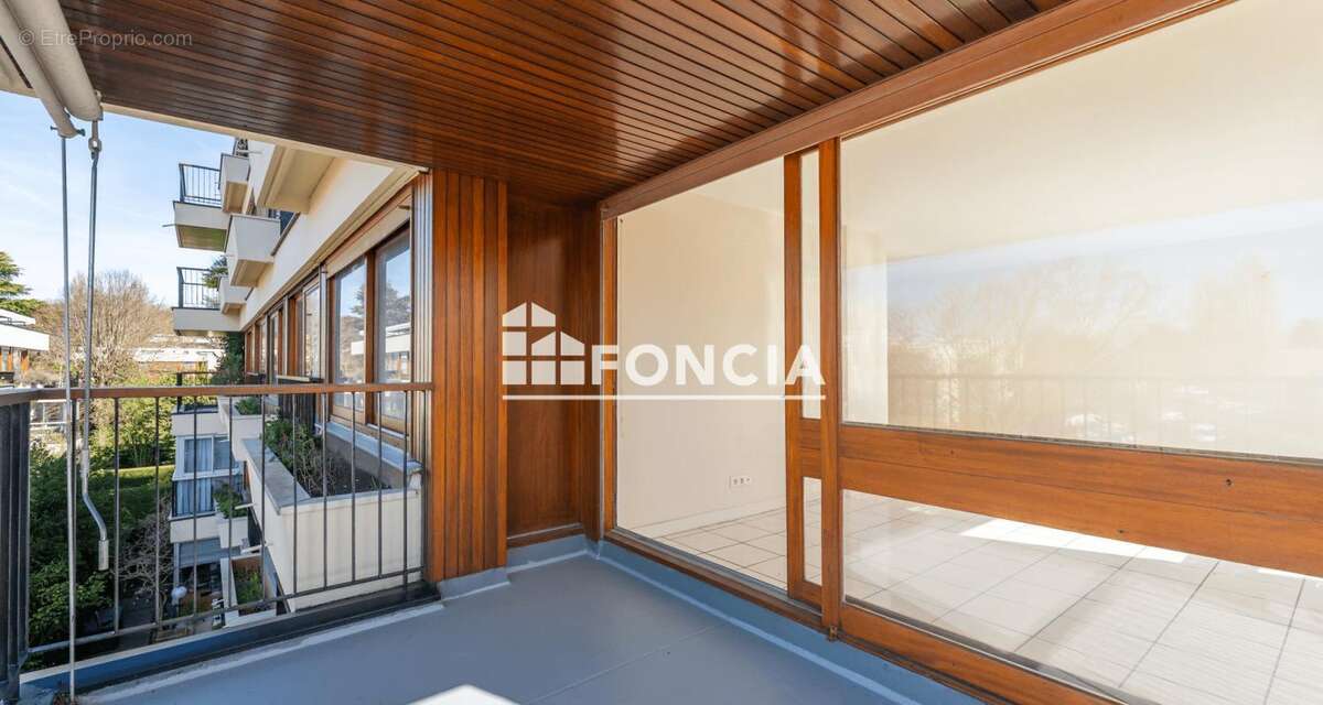 Appartement à LE CHESNAY