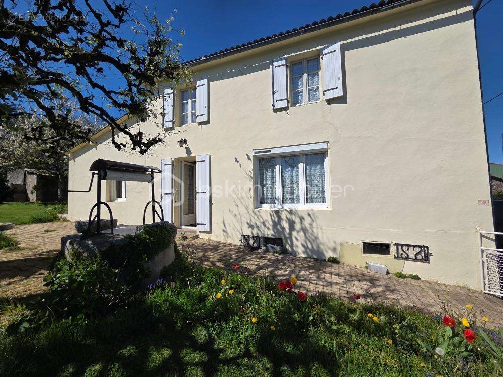 Maison à L'ABSIE