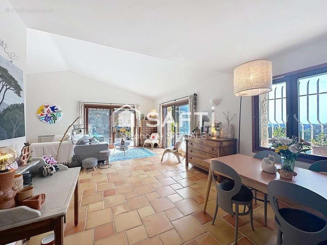 Photo 6 - Maison à TOURRETTES-SUR-LOUP