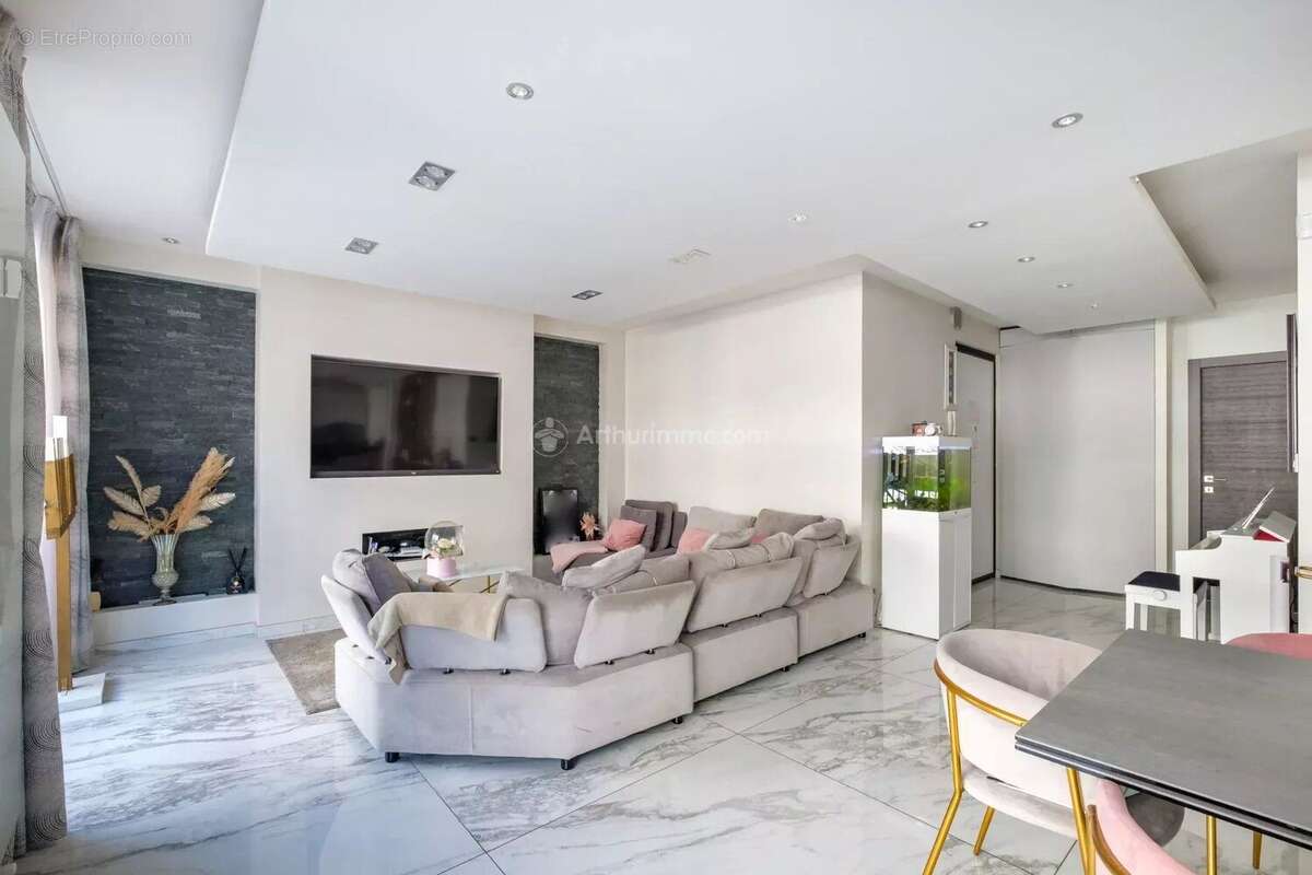 Appartement à LYON-6E