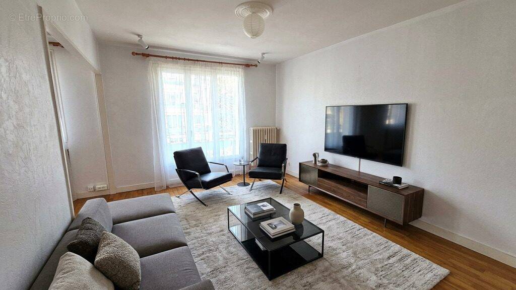 Appartement à SAINT-ETIENNE