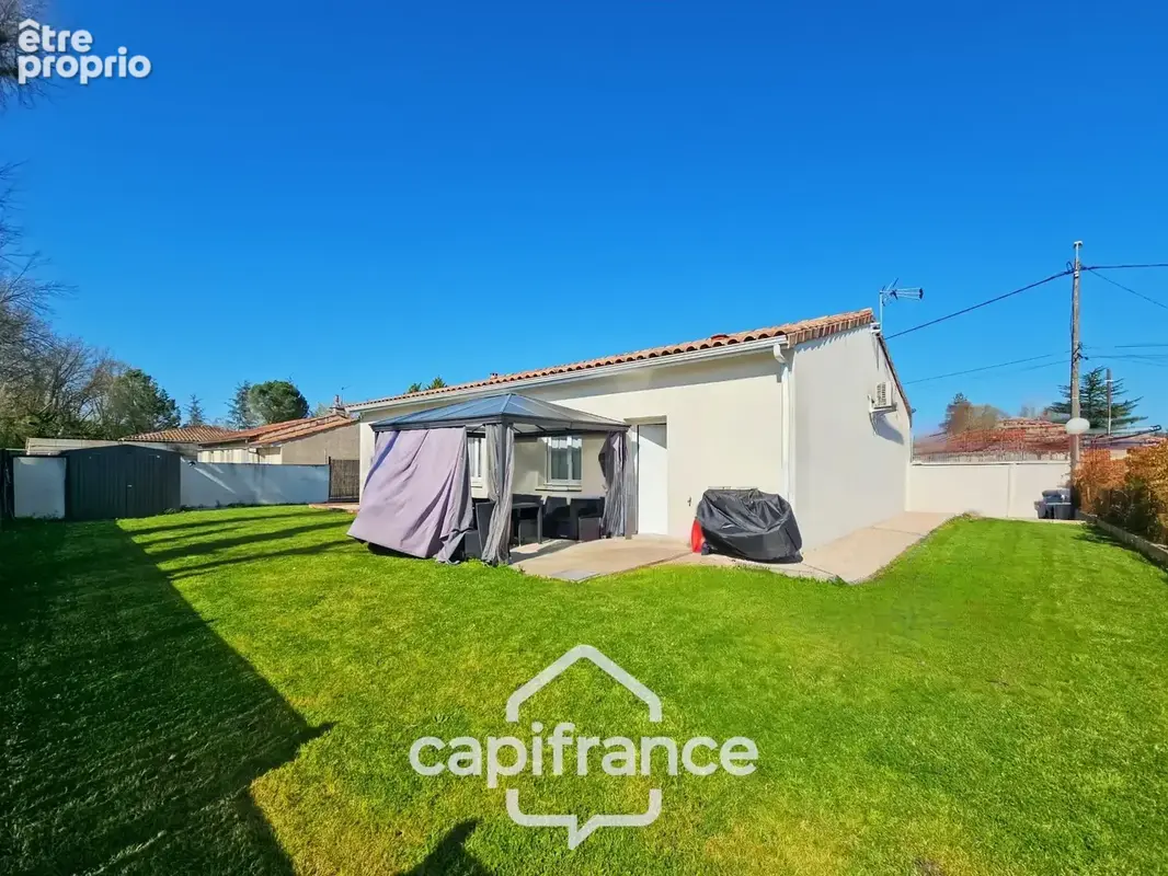 Maison de plain pied construite 2019, 3 chambres, jardin, garage, lumineuse, secteur calme, accès du jardin à la voie verte - photo 11