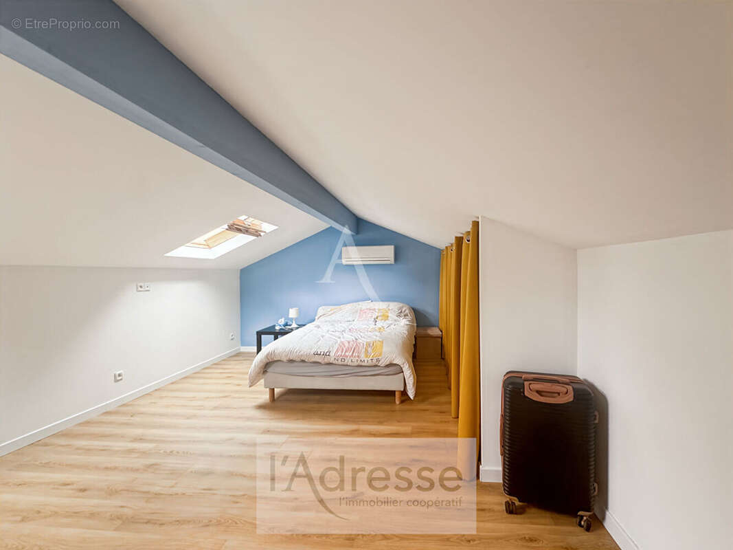 Maison à PUY-L&#039;EVEQUE