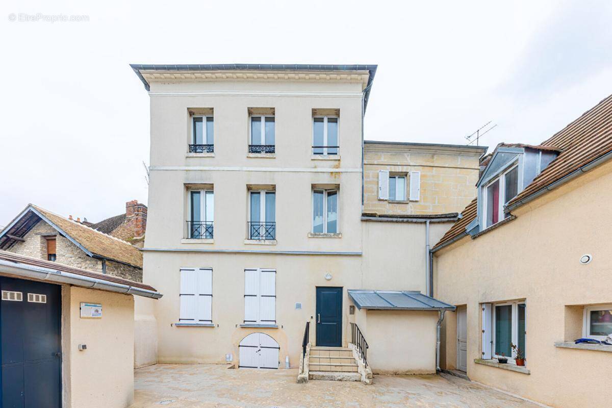 Appartement à MAGNY-EN-VEXIN