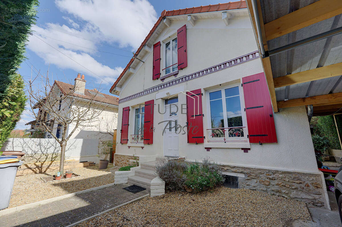 Maison à MONTGERON