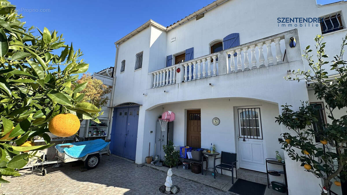 À vendre Maison T6 avec garage Lunel Nord  - Maison à LUNEL