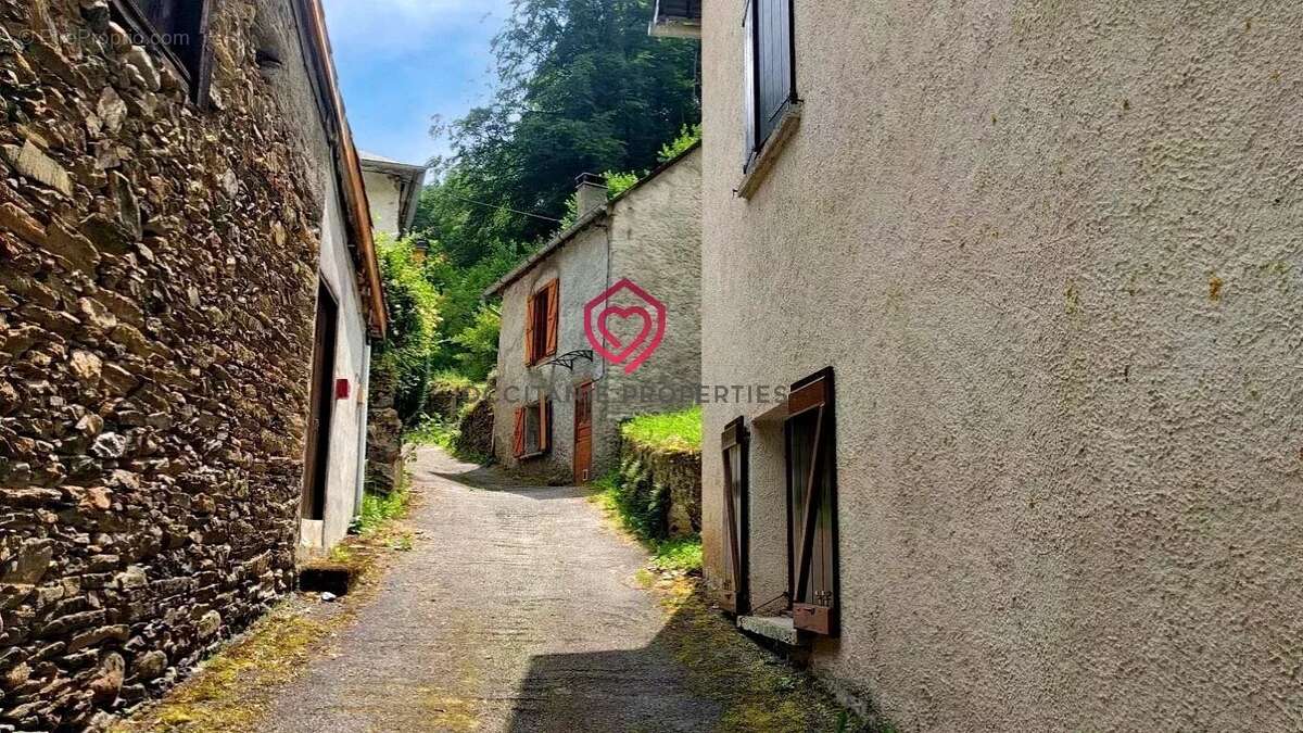 Maison à COUFLENS