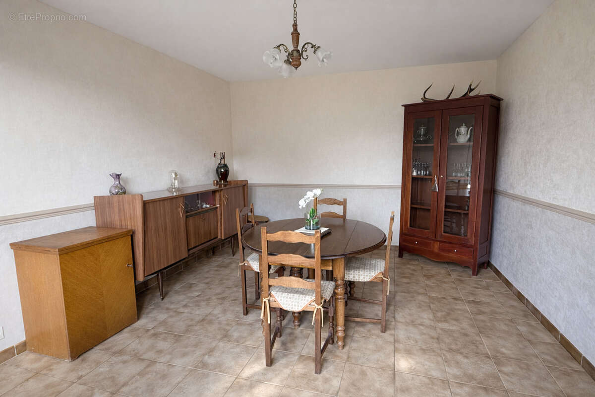 Maison à CHATEAUMEILLANT