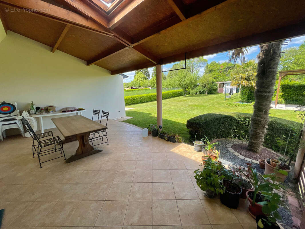 EXCLUSIVITÉ   Maison familiale de 116 m2 avec vie de plain-pied, sous-sol total et dépendances - photo 13