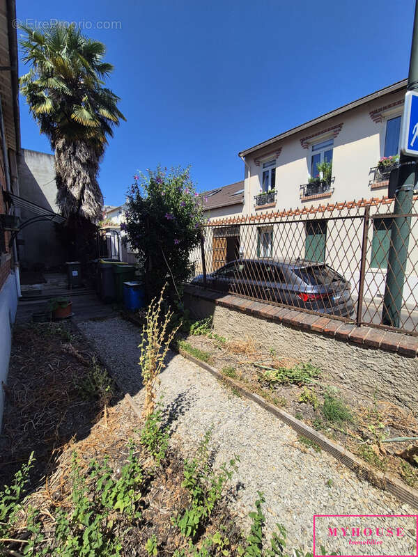Appartement à BAGNEUX