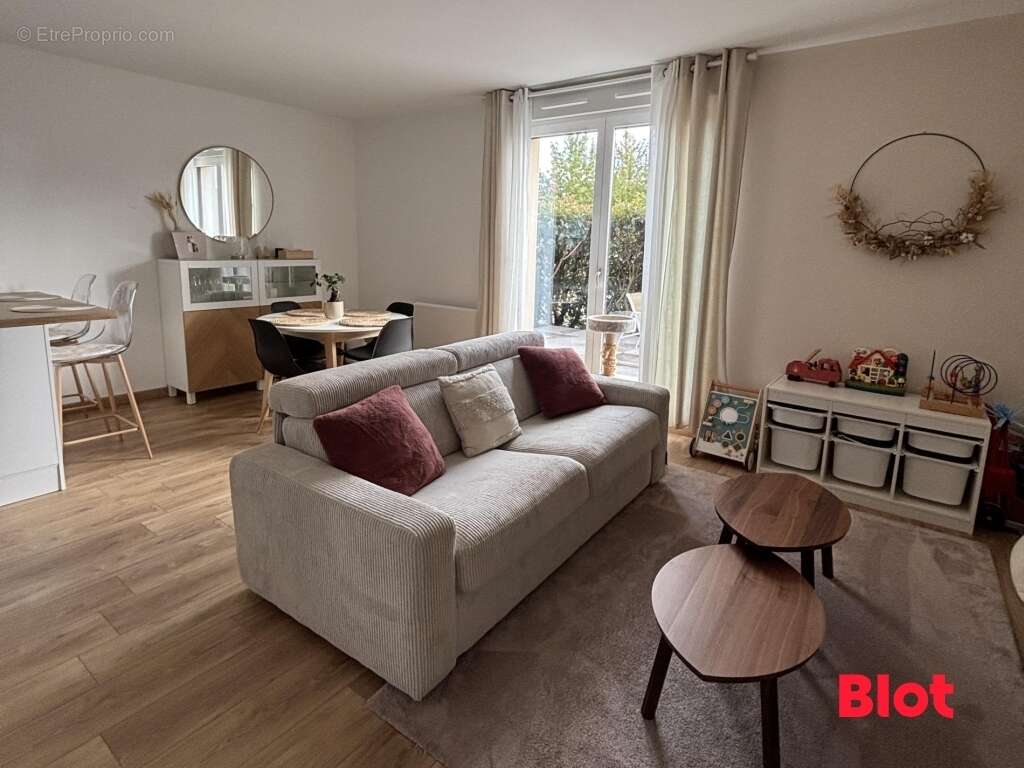 Appartement à PARTHENAY-DE-BRETAGNE