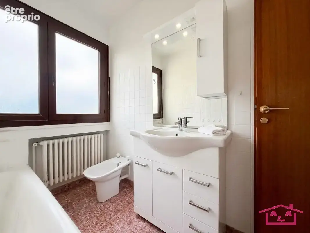 Appartement 4 pièces 88 m² à vendre à Echirolles (38130) - photo 7