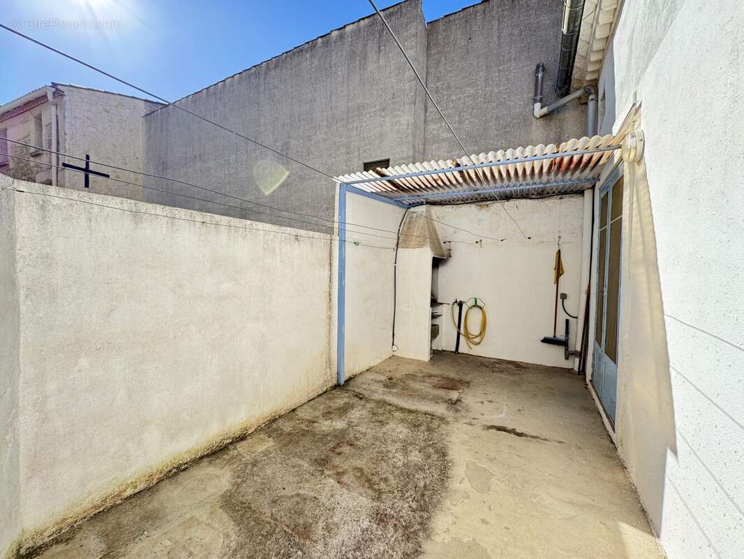 Maison à VILLEVEYRAC