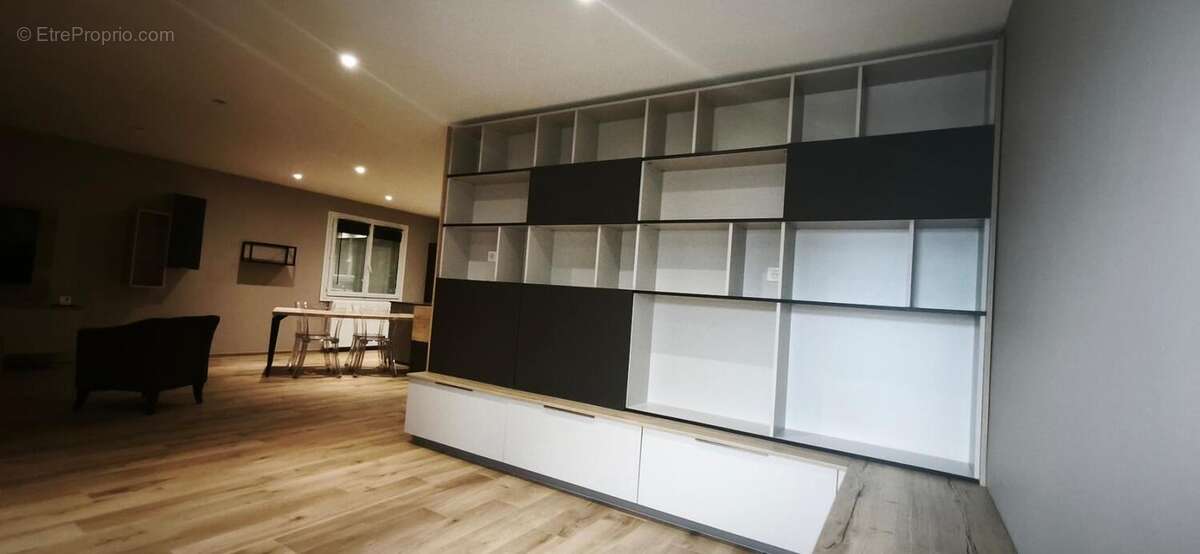 Maison familiale avec piscine – 177 m² habitables – Terrain paysagé de 1 139 m² – François - photo 4