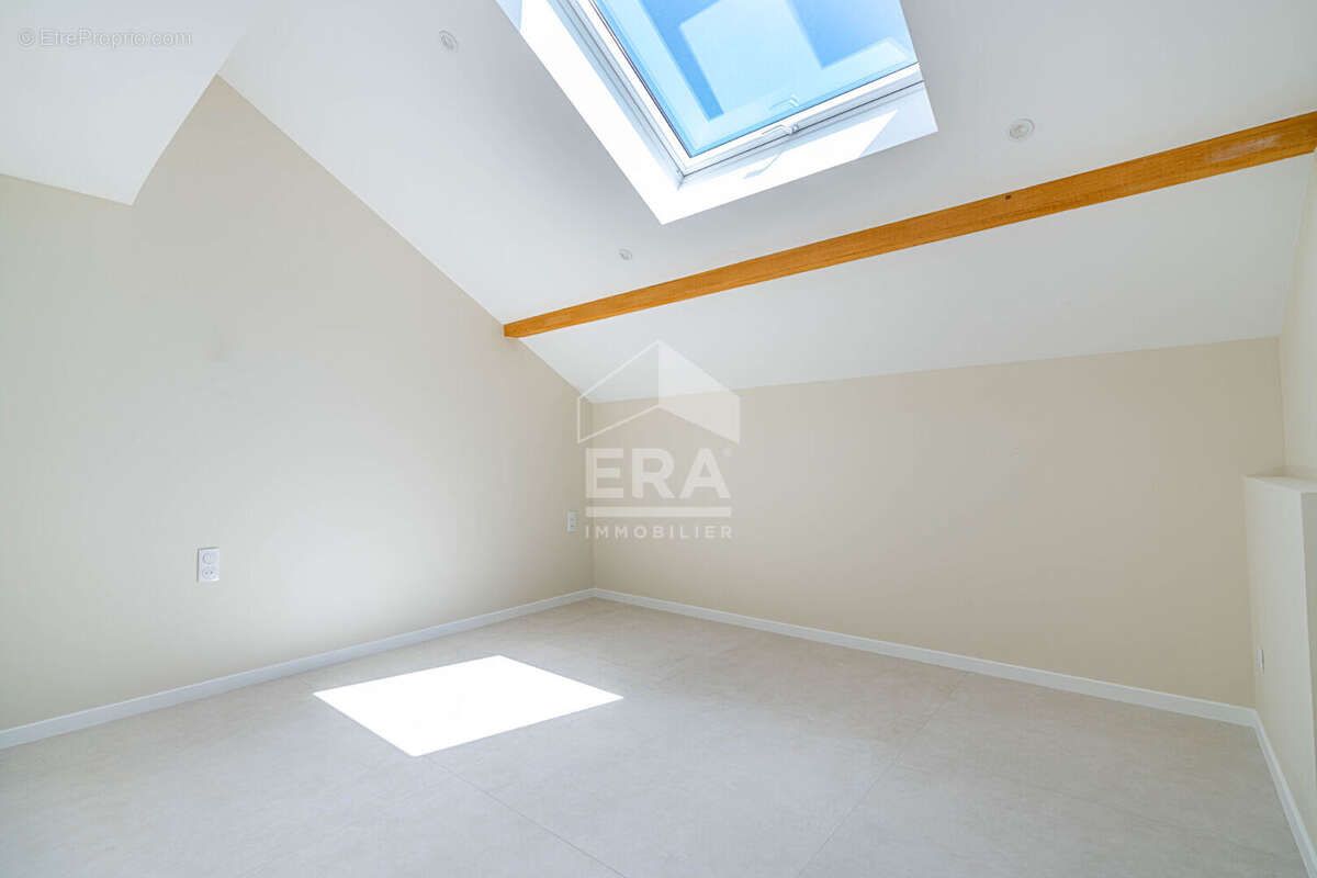 Appartement 91m² à mésigny - photo 9