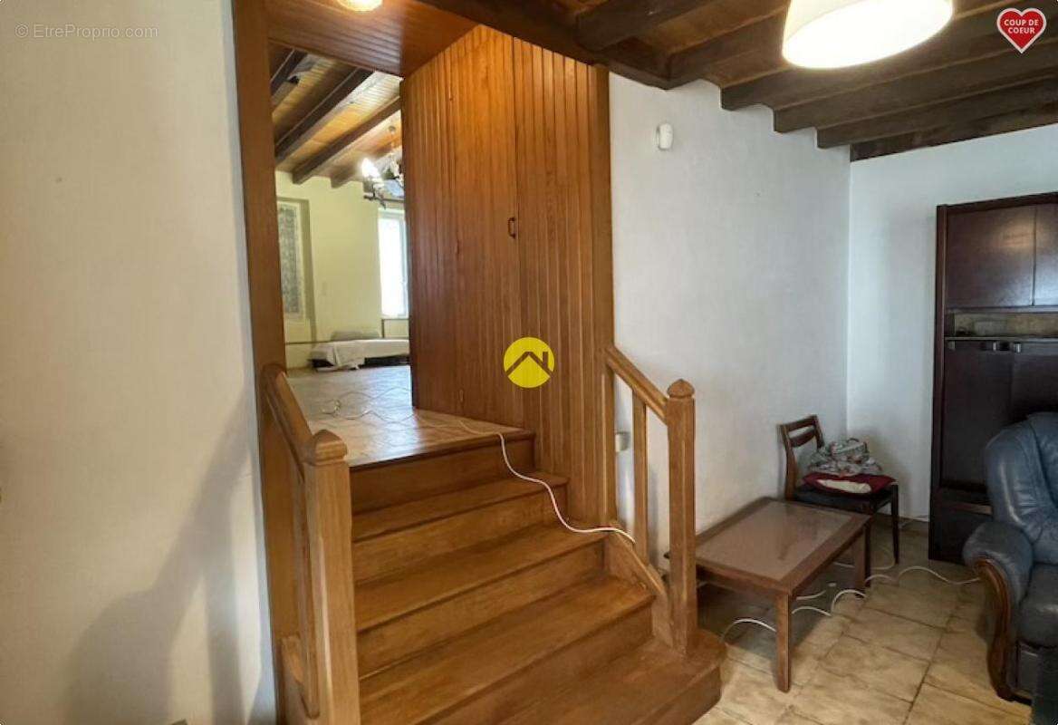 Maison à LE CHATELET