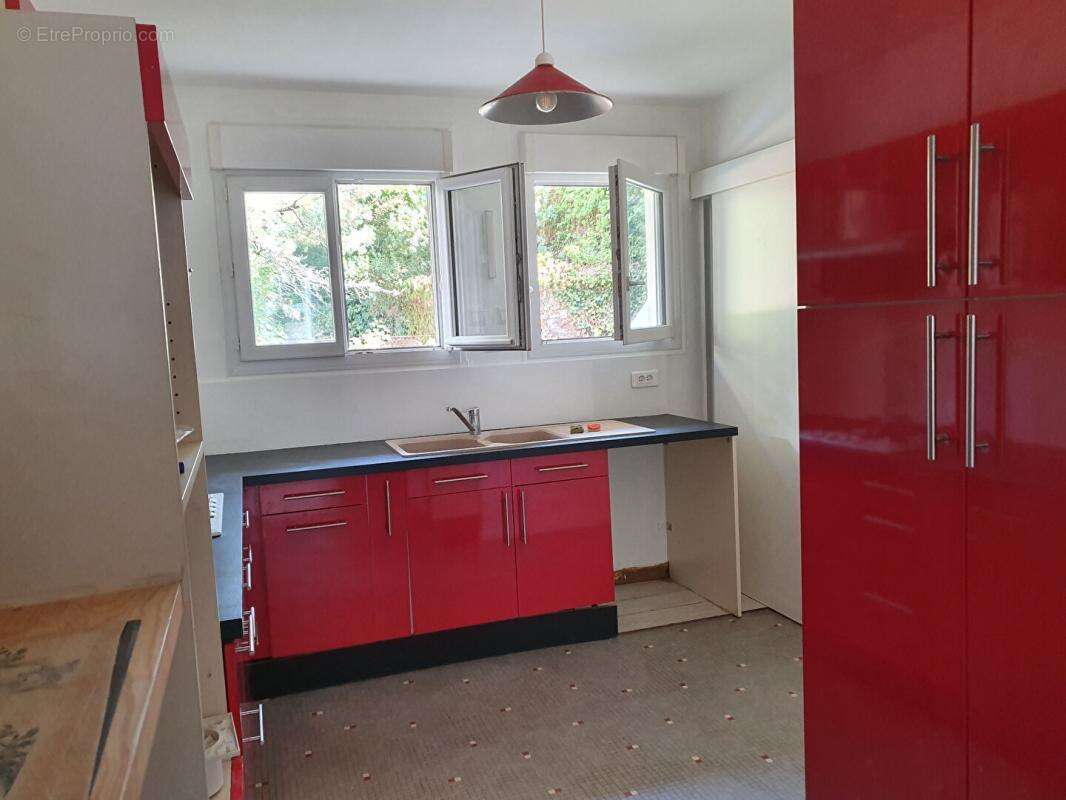 Nantes - CANCLAUX -  Rue de Gigant -Appartement 3 pièces avec cave et stationnement privatif sécurisé - photo 3