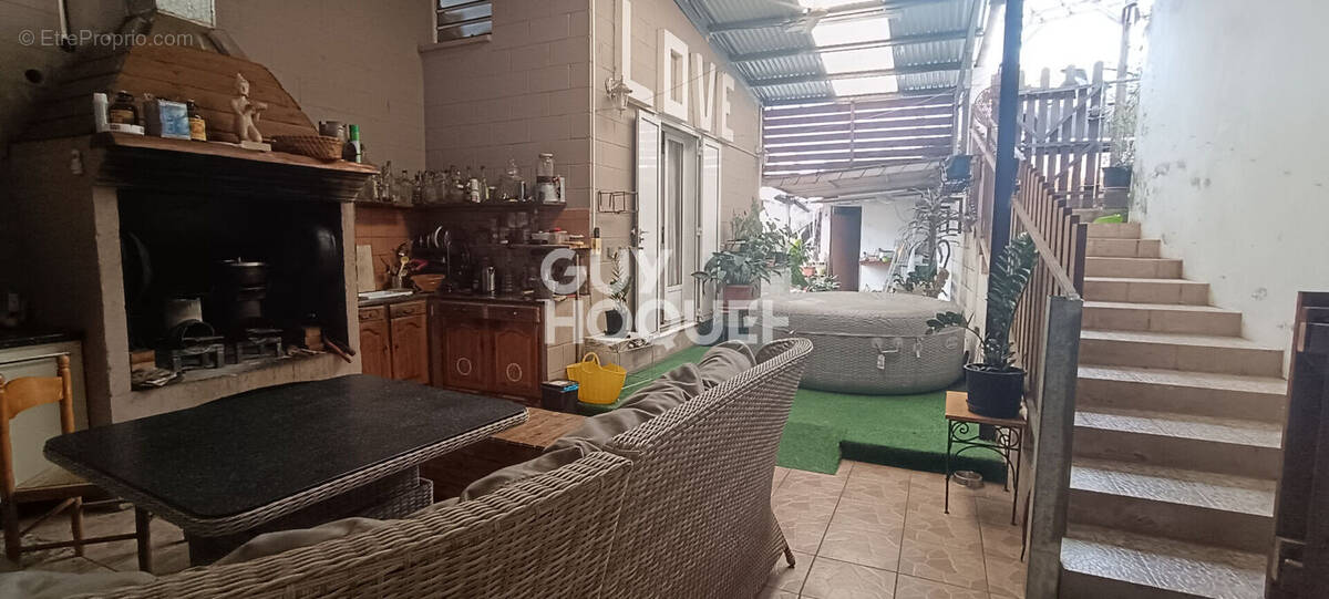 Maison à ENTRE-DEUX