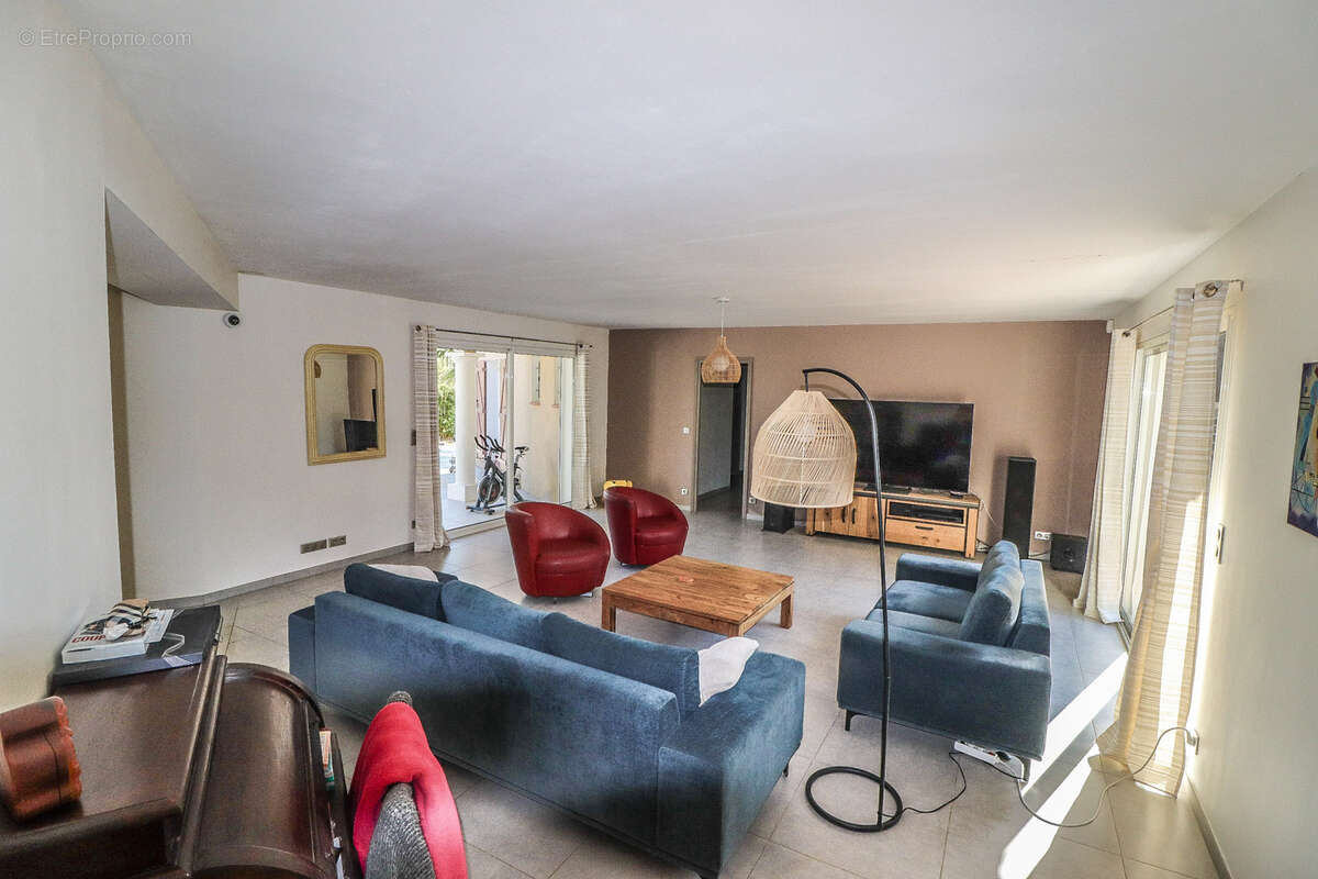 Maison à DRAGUIGNAN