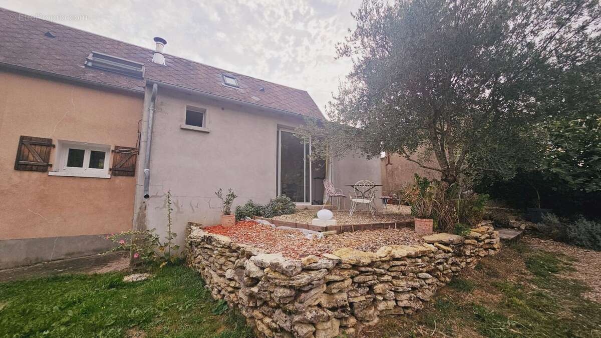 Maison à MENETOU-SALON