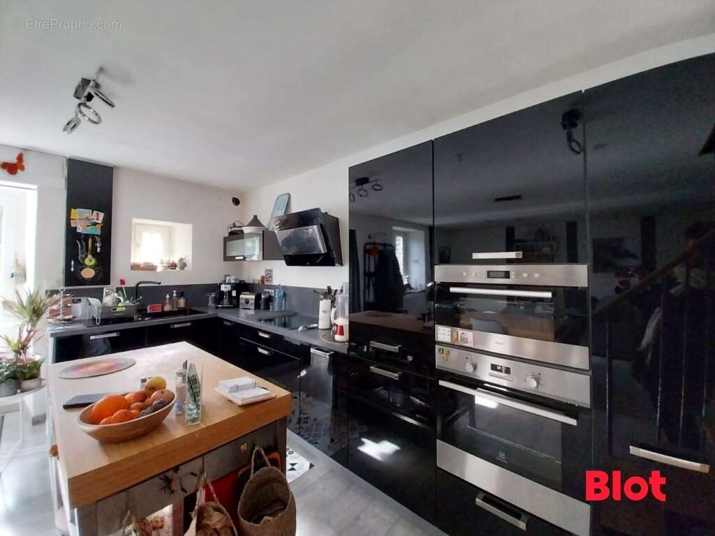 Maison à MINIAC-MORVAN