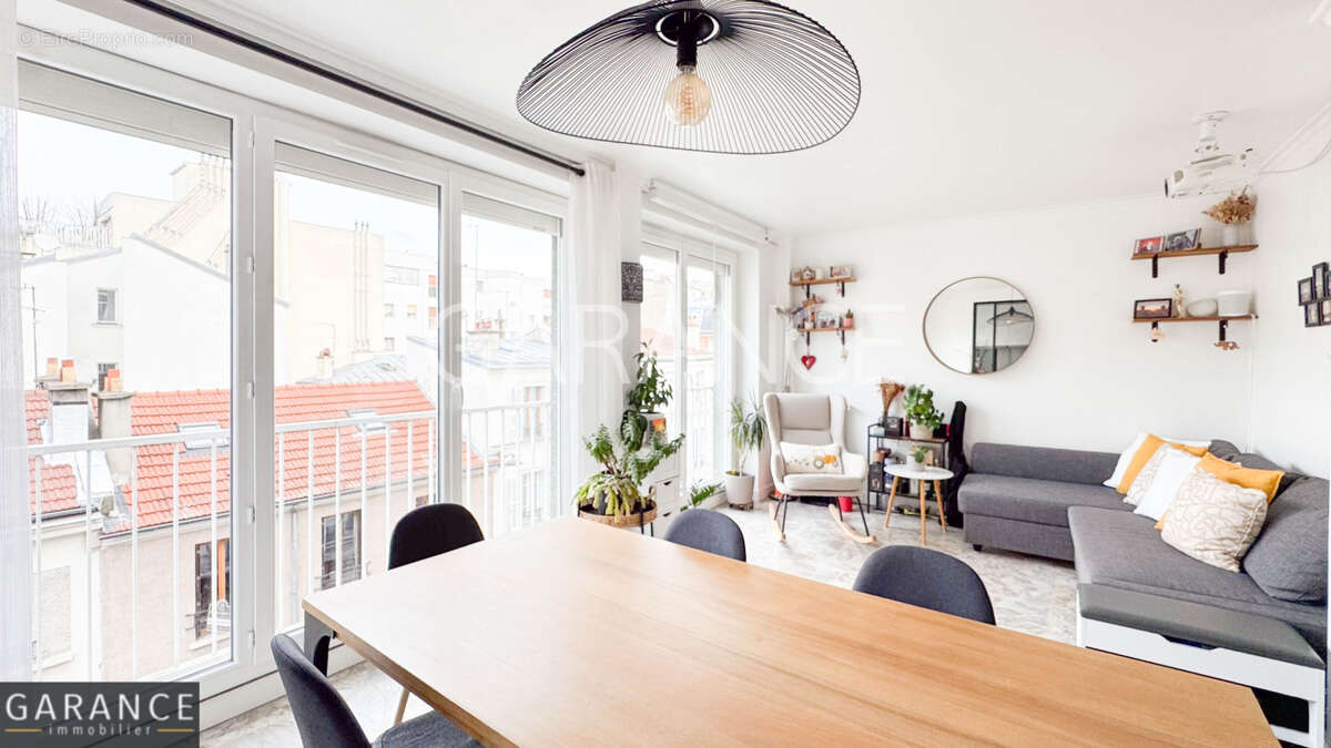 Appartement à PARIS-14E