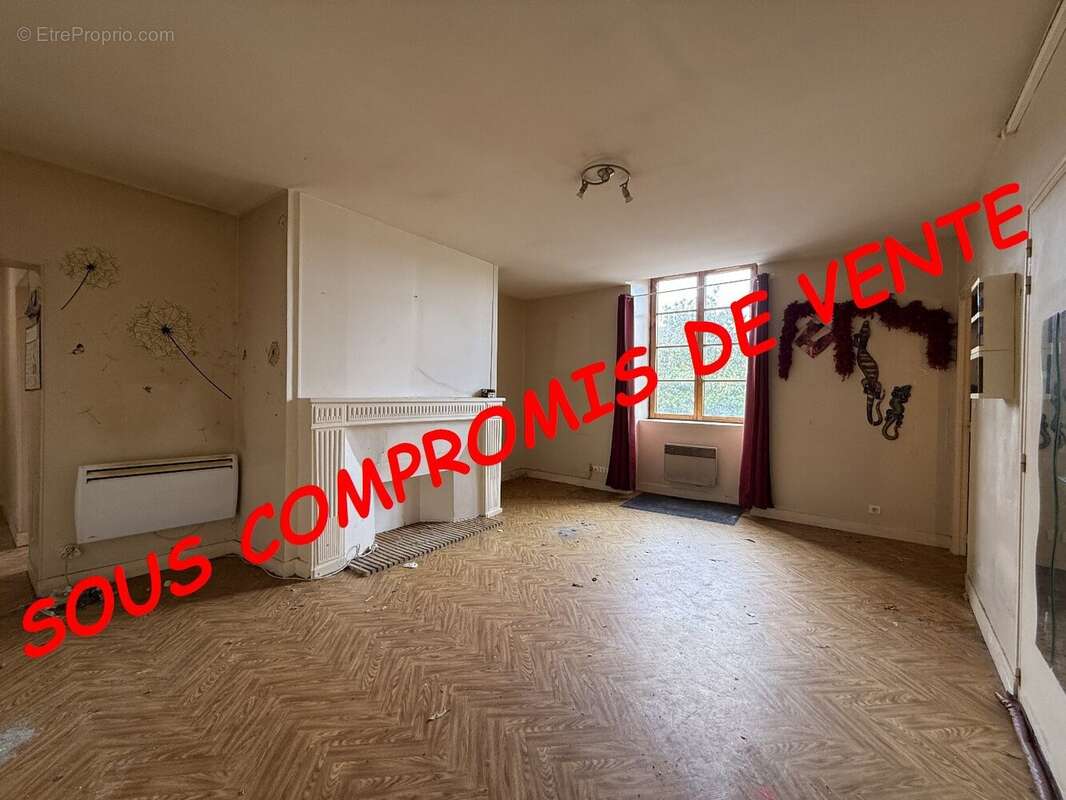 Appartement à SAINT-YRIEIX-LA-PERCHE