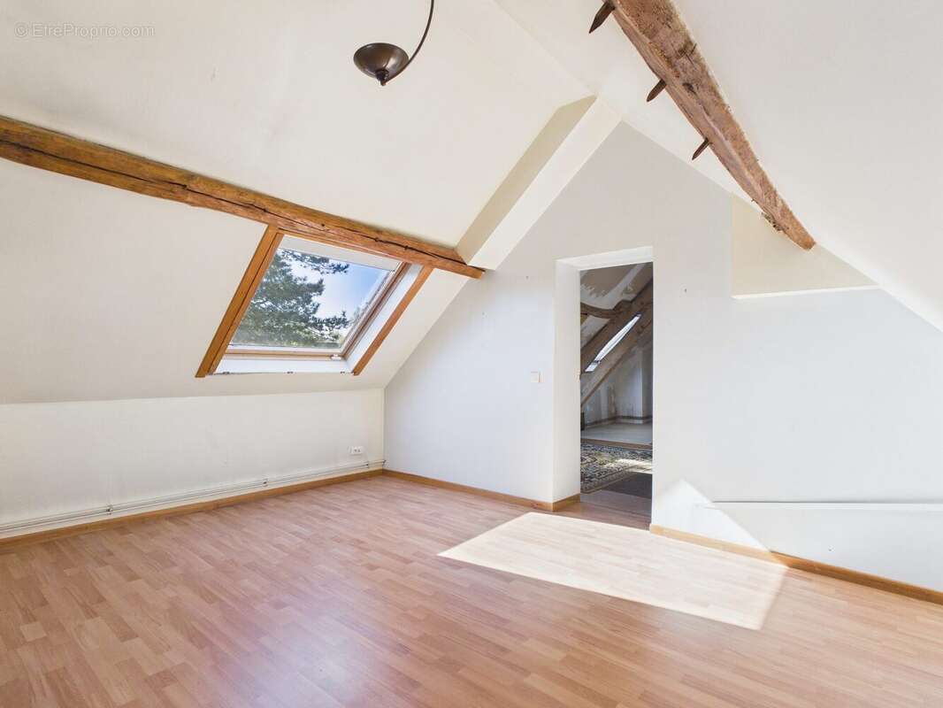 Maison à SAINT-JUST-SAUVAGE