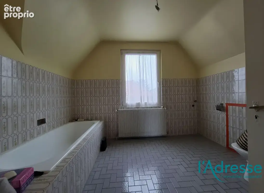 Maison  8 pièces 10.88 ares - photo 12