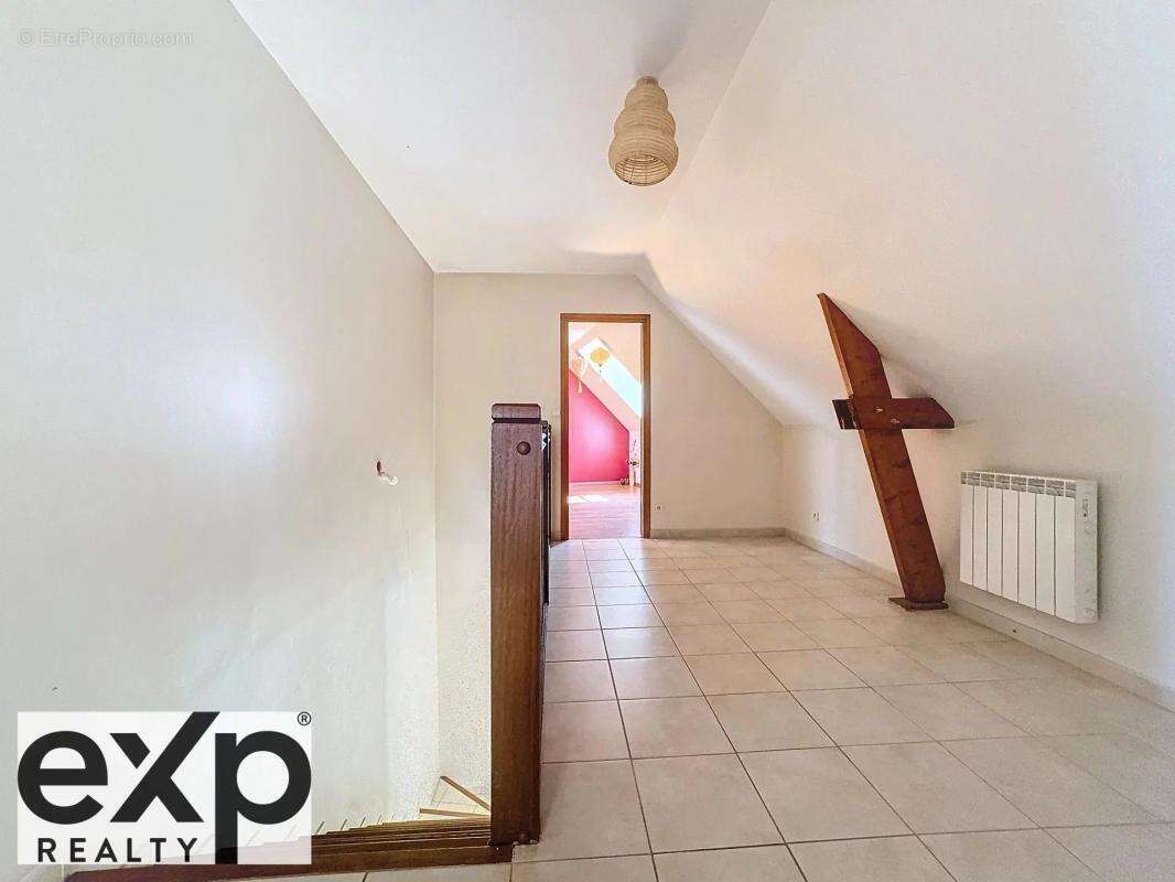 Maison à AMENUCOURT