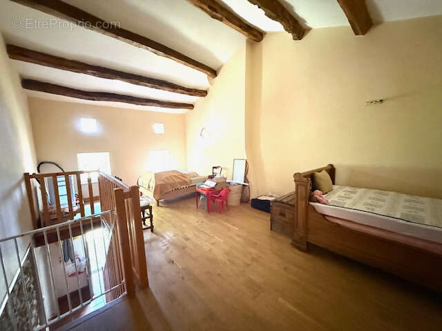 Maison à COMBRONDE