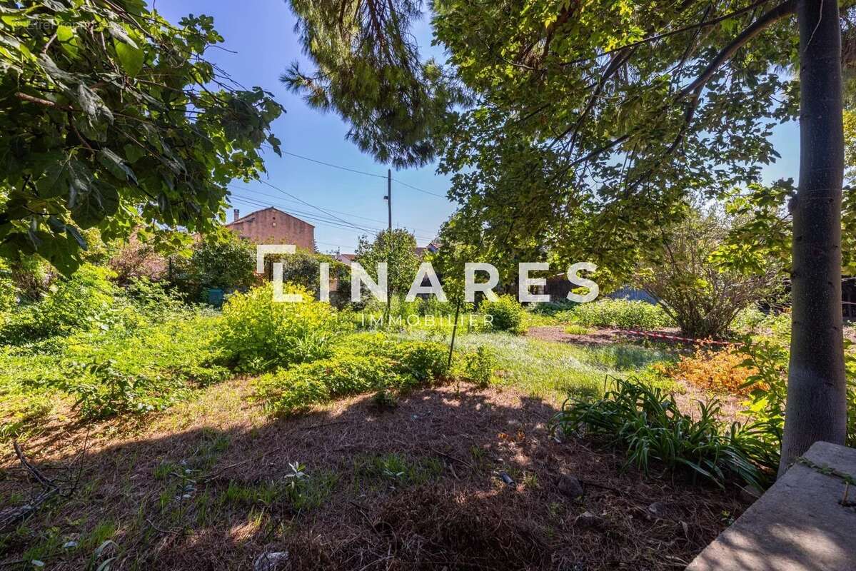 Terrain à MARSEILLE-14E