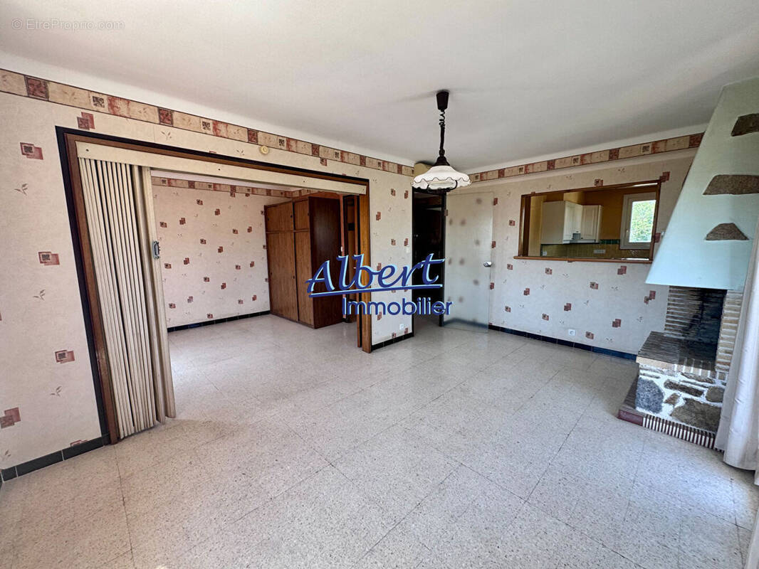 Appartement à SIX-FOURS-LES-PLAGES