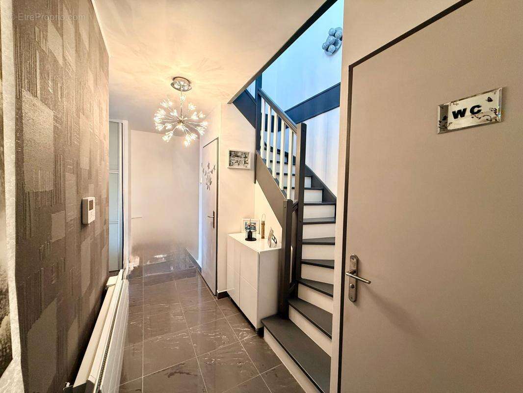 Appartement À Vendre - photo 3