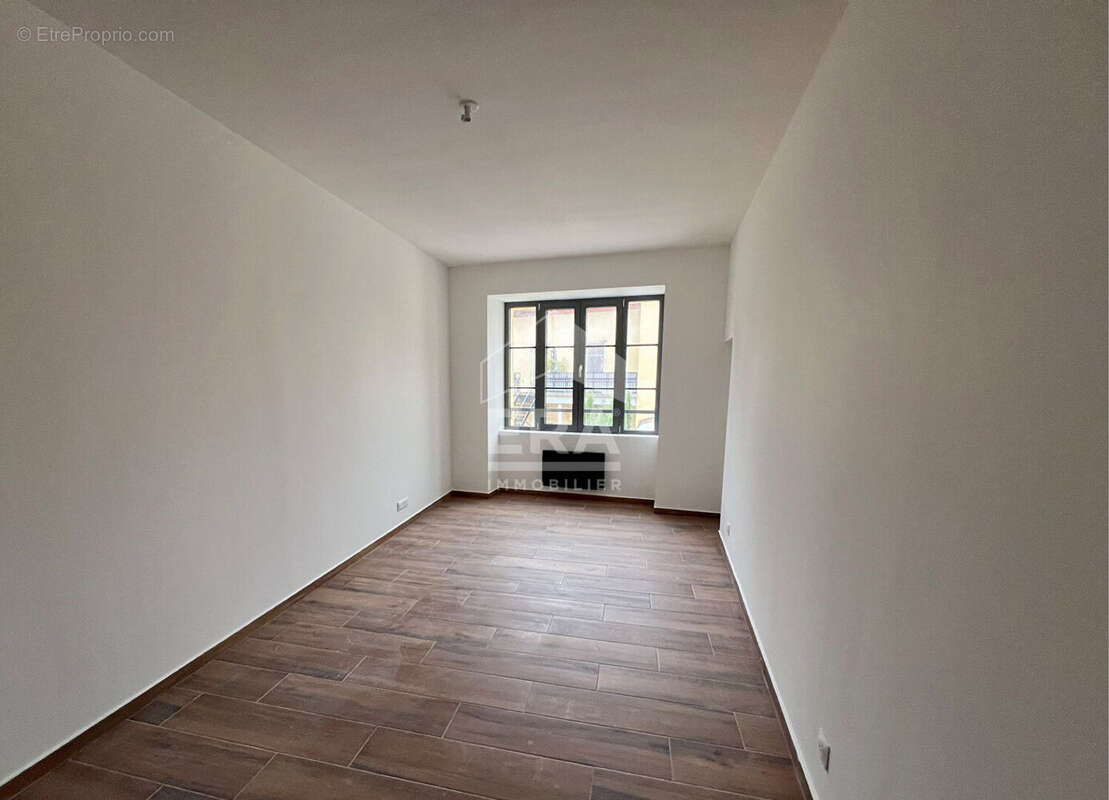 Appartement à BYANS-SUR-DOUBS