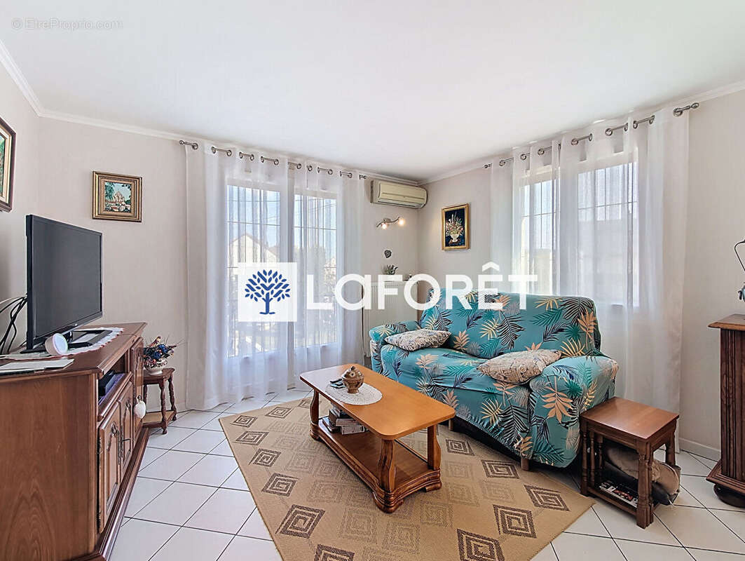 Maison à ROZAY-EN-BRIE