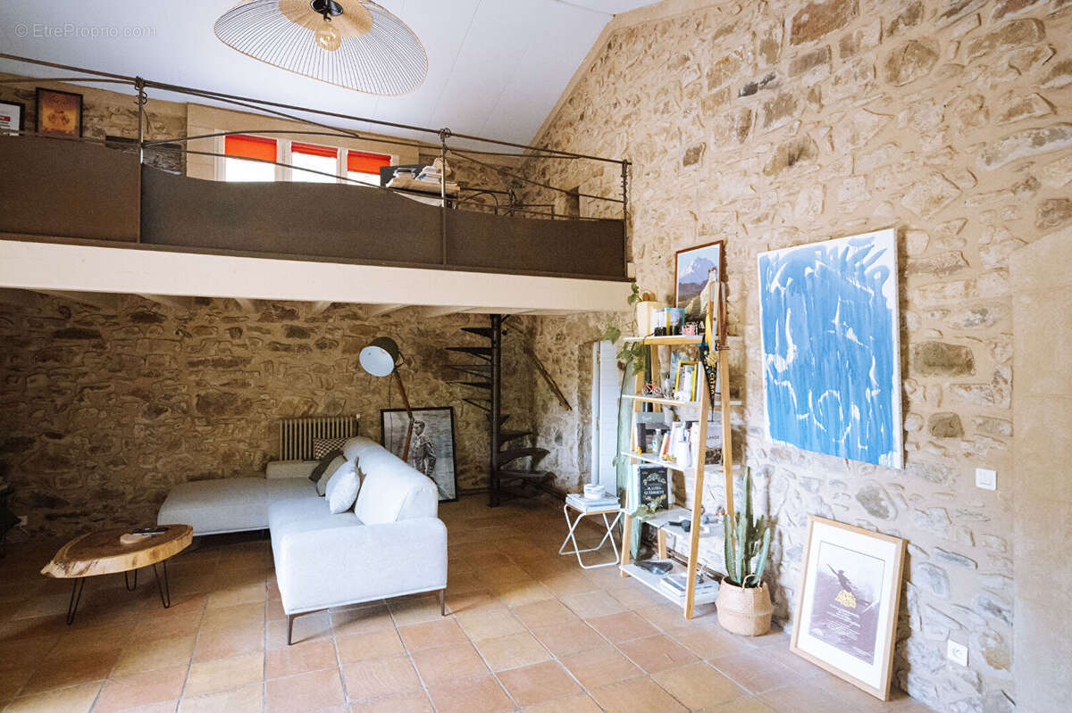 Maison à CAUSSES-ET-VEYRAN