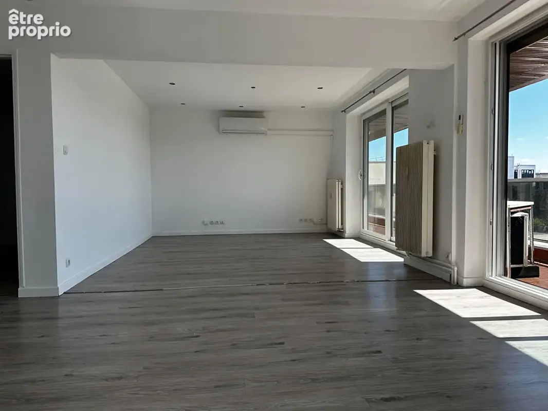 NANCY - Appartement 118 m² - Dernier étage avec balcon, garage et cave - photo 4