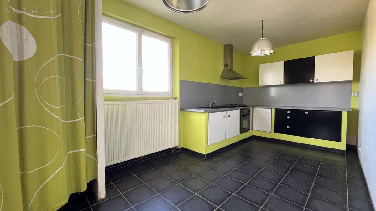 Maison à DRACY-SAINT-LOUP