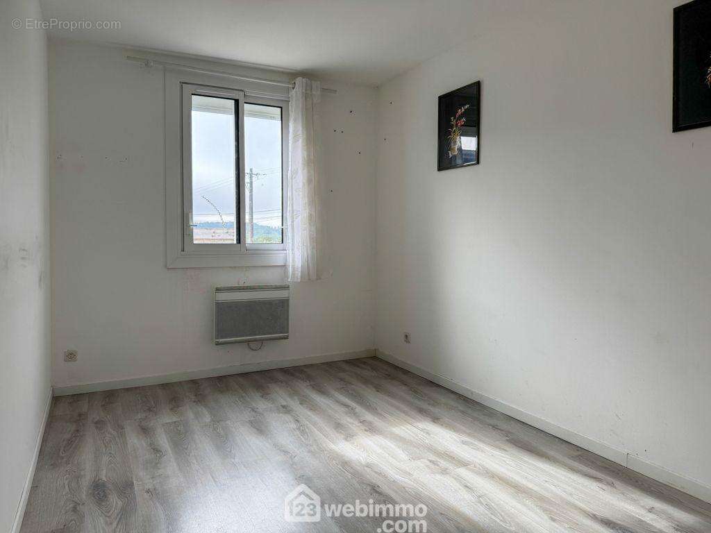 2 chambres - Maison à MENOMBLET